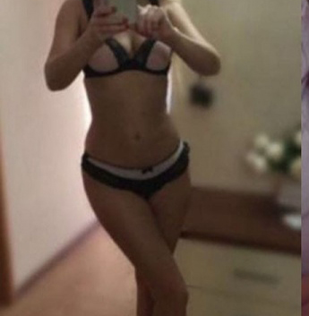 Живу в Москве и предлагаю вам незабываемое времяпрепровождение. Мои услуги включают классический секс, оральные ласки, эротический массаж и многое другое. Я знаю, как доставить удовольствие и удовлетворить все ваши сокровенные фантазии. Фото мои 100%! Обещаю, что встреча со мной оставит яркие воспоминания и заставит тебя хотеть вернуться ко мне снова и снова. Отличные отзывы подтверждают мою неземную красоту и заразительные флиртующие глаза. Жду звонка от искреннего джентльмена, готового насладиться моею нежностью и страстью. 🔥💋 5092, 21 год