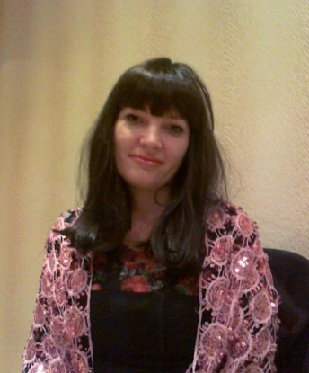 Откровенная, опытная и притягательная индивидуалка, готовая погрузить тебя в мир сладких наслаждений и безудержного удовольствия. Я живу в самом сердце Москвы, города страсти и возможностей. 💋 Мои услуги - это настоящий рай для твоих фантазий. Я могу быть твоей нежной девушкой, исполнить любое твое желание, или же стать госпожой, которая будет взывать твои самые скрытые желания. Фото, которые ты видишь, это всего лишь маленькое представление о том, что тебя ожидает. 💫 Мои клиенты описывают меня как впечатляющую, соблазнительную и сексуальную. Не упускай возможность испытать незабываемые мгновения рядом со мной! Мои двери открыты для тебя, милый. Давай начнем нашу волшебную встречу и погрузимся в океан страсти вместе! 💞 9842, 40 лет